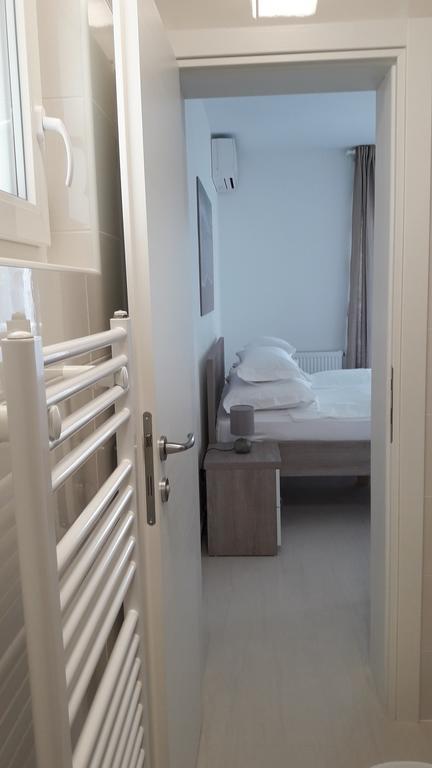 Villa-Apartments Karmel Kaštela エクステリア 写真
