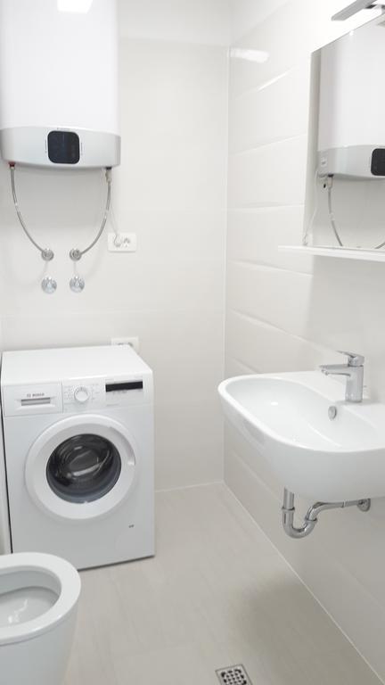 Villa-Apartments Karmel Kaštela エクステリア 写真