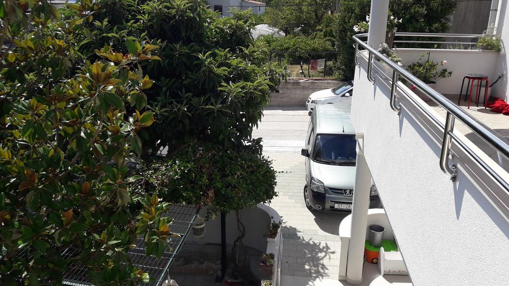 Villa-Apartments Karmel Kaštela エクステリア 写真